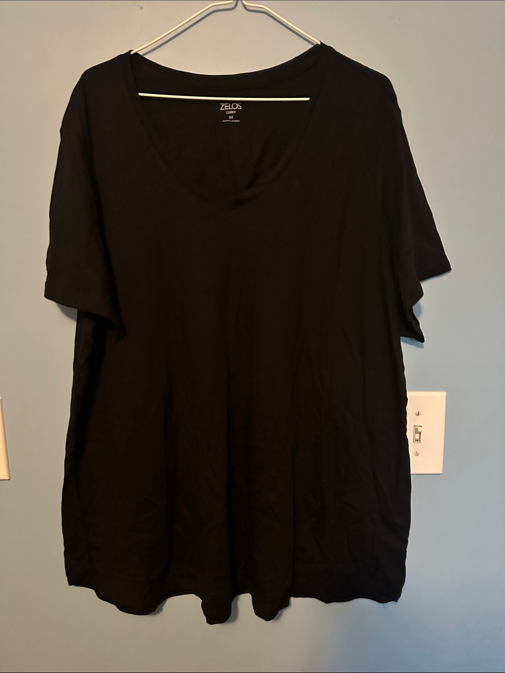 ZELOS Black V-Neck Shirt - Simple Everyday Tee
